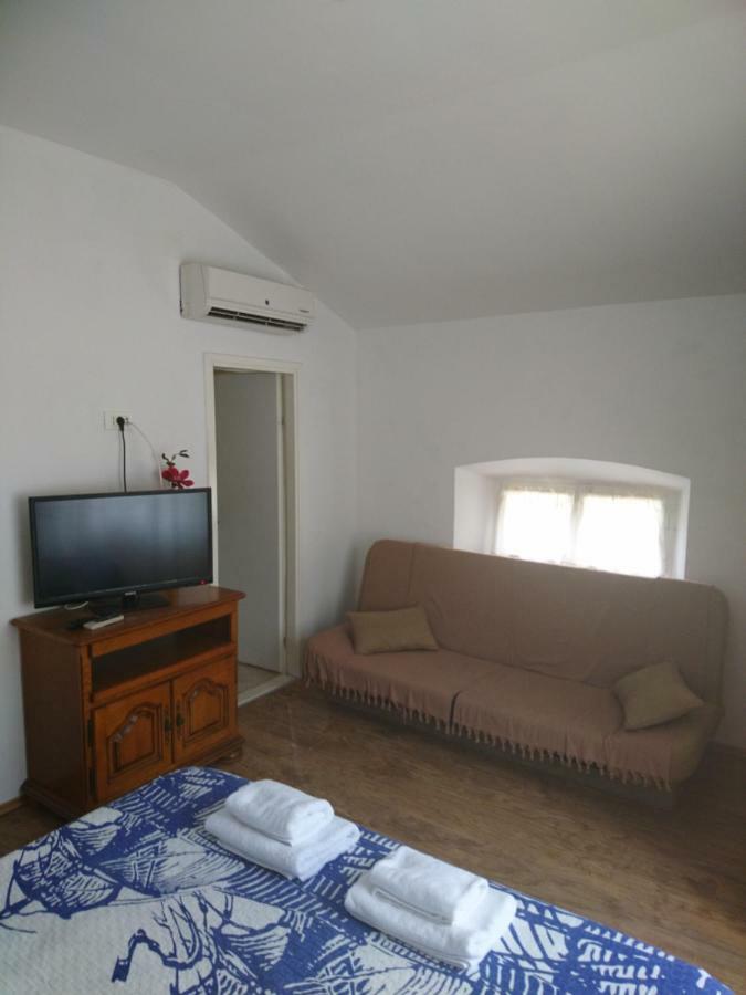 Apartment Dalmatinac Ivo Polače Kültér fotó